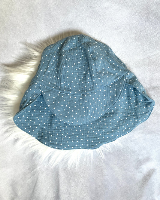 Sommermütze mit Nackenschutz blau mit Punkten