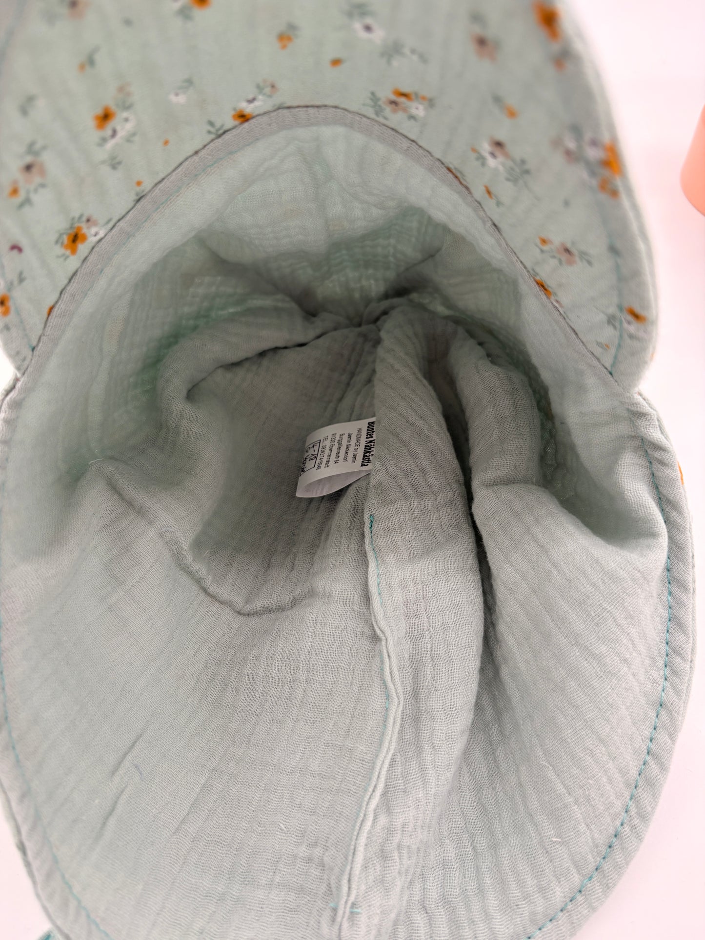 Sommermütze mit Nackenschutz Blumen Mint