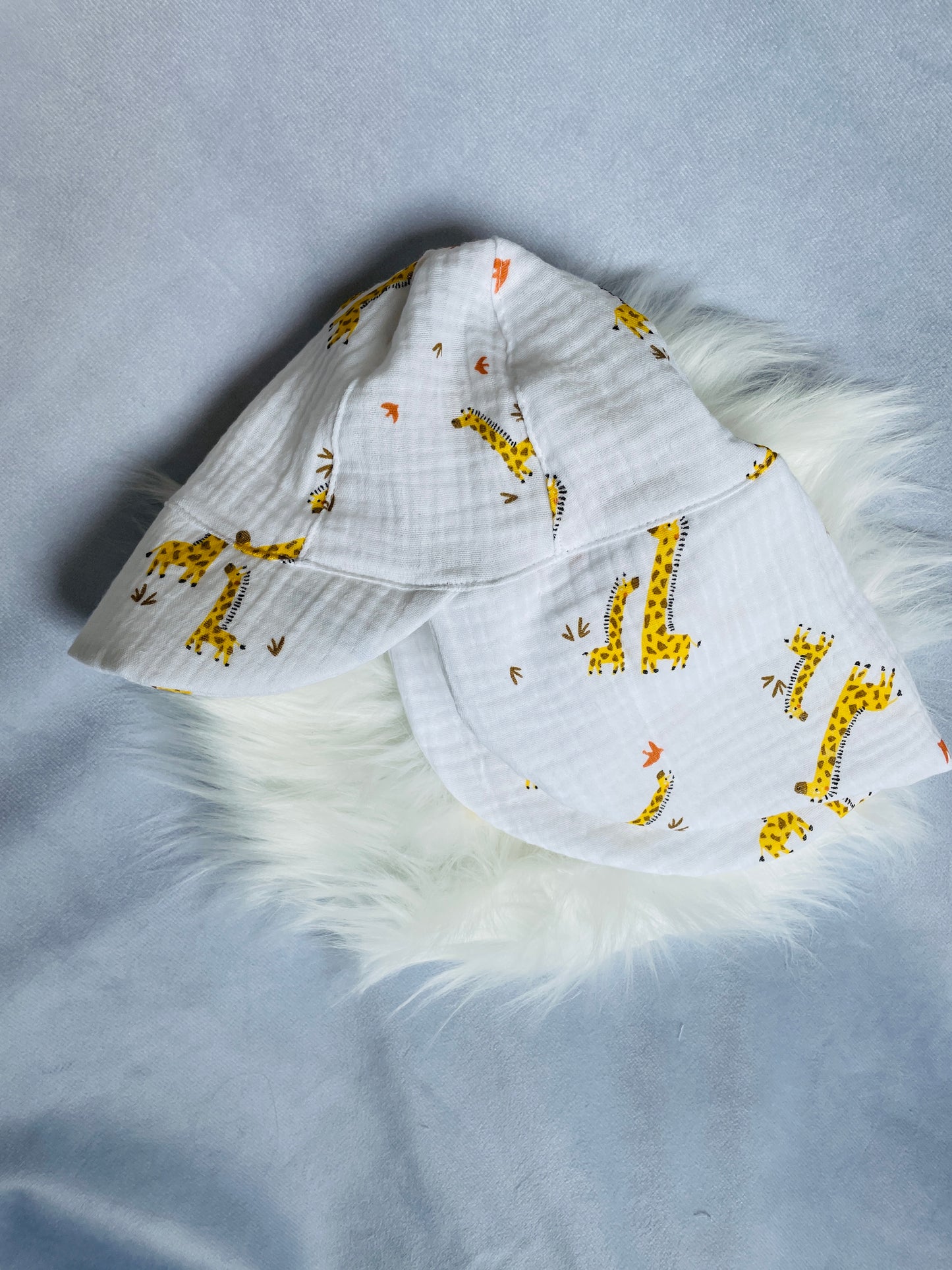 Sommermütze mit Nackenschutz Giraffen