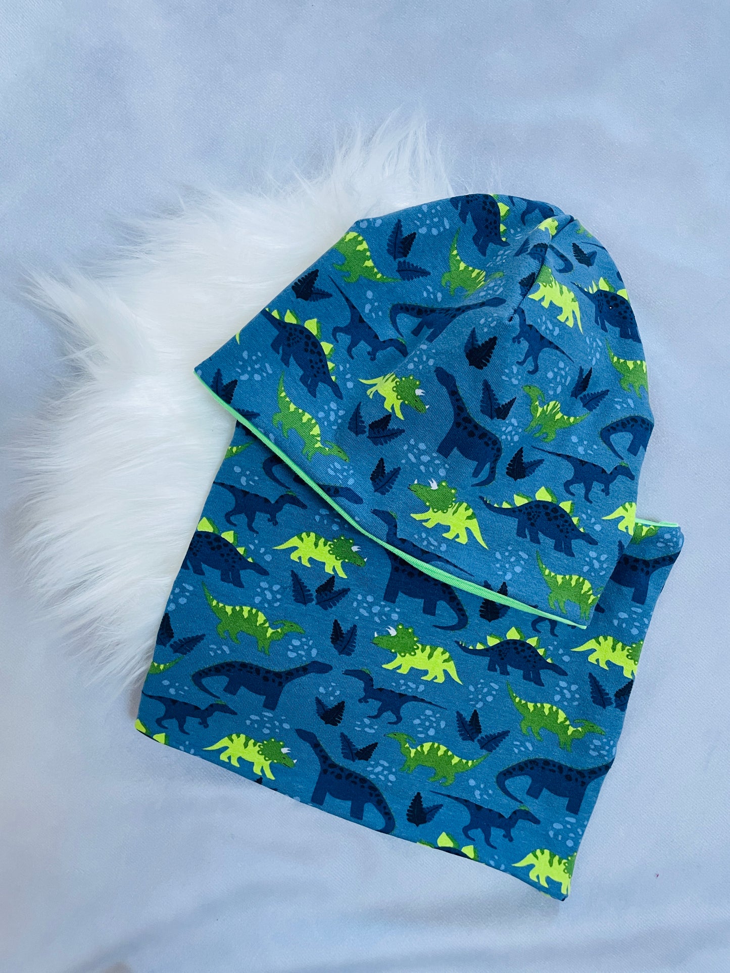 Mütze und Loop Blauer Dino
