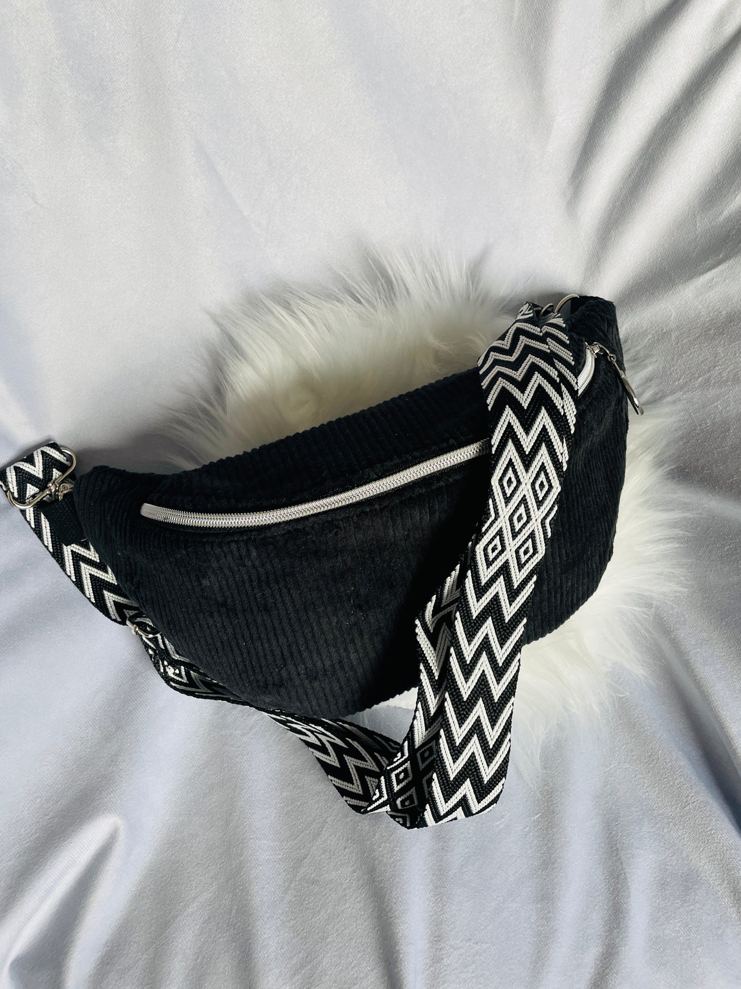 Gürteltasche Cord Schwarz