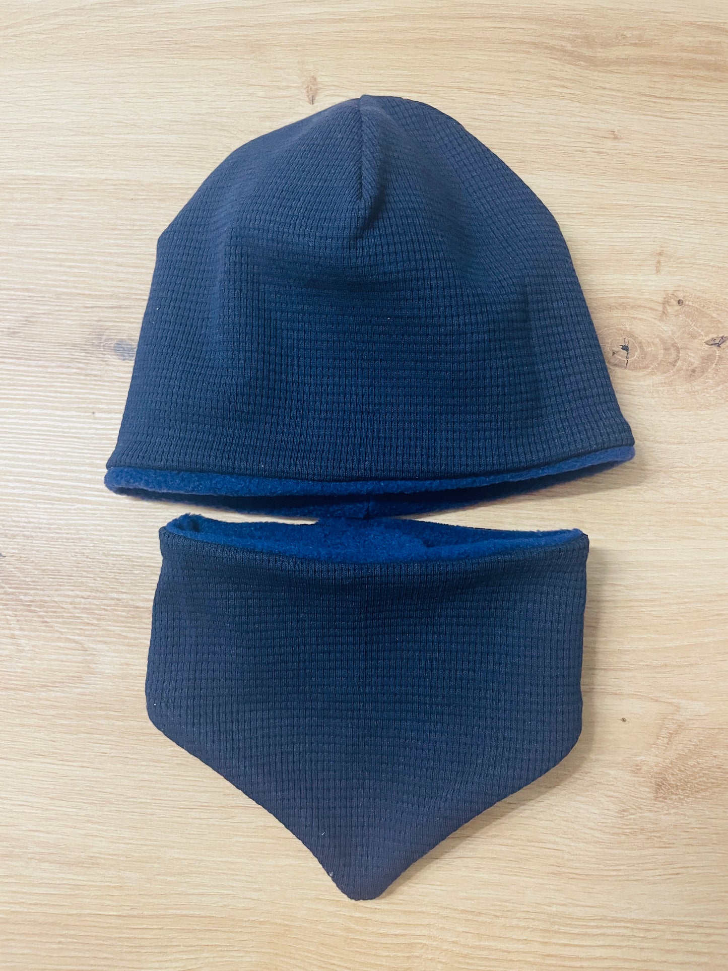 SALE! Mütze mit Dreieckstuch und Waffeljersey Navi