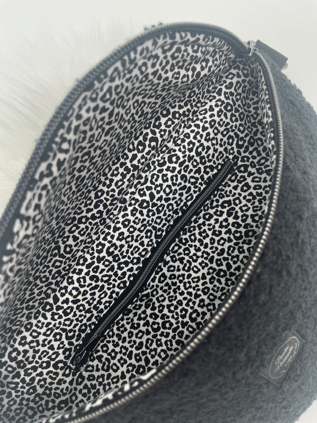 Crossbody Bag Boucle Schwarz