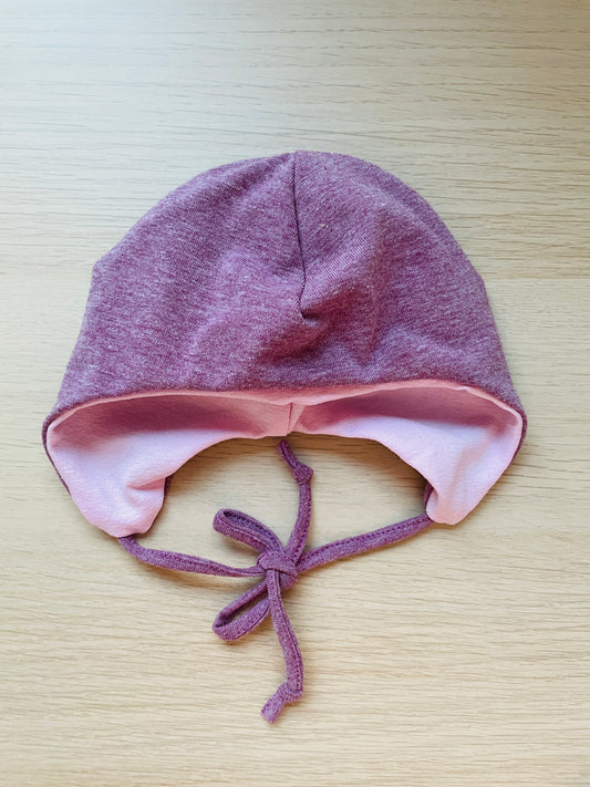 Mütze mit Ohrenschutz "Lila"