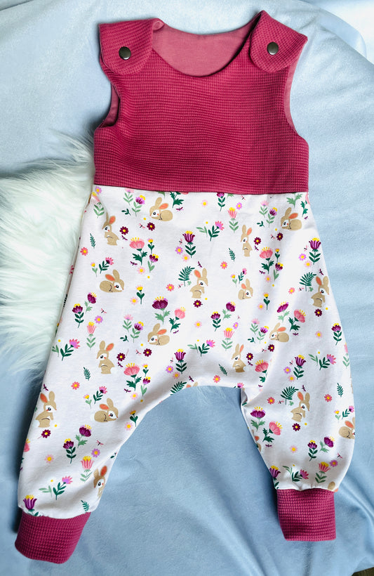 Strampler Hase und Blume
