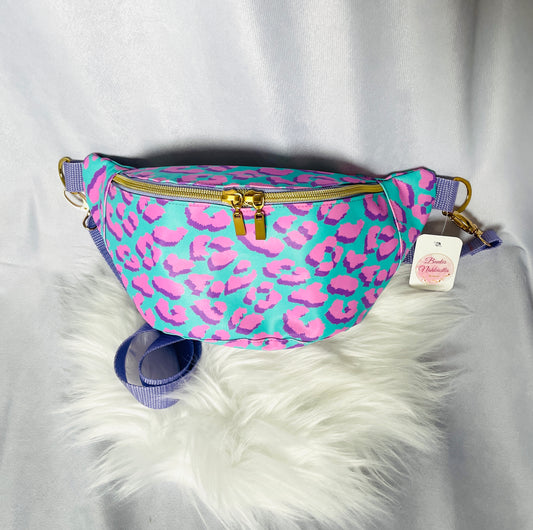 Gürteltasche Leo hellblau, rosa
