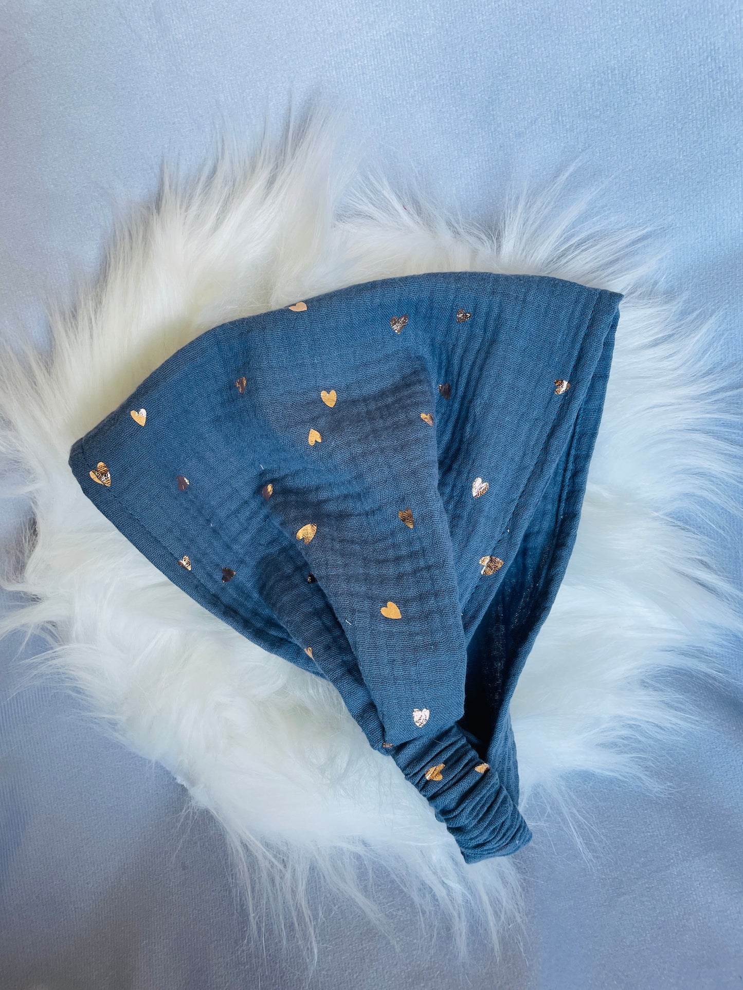 Bandana Haarband Blau mit schimmernden Herzen