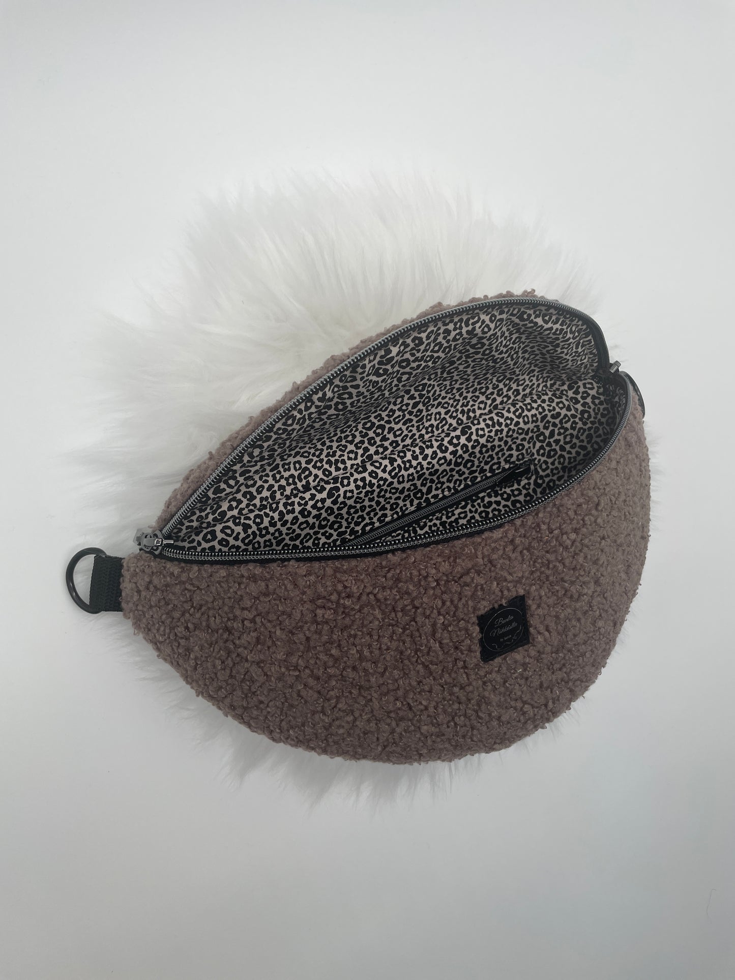 Crossbody Bag Bouclé Taupe