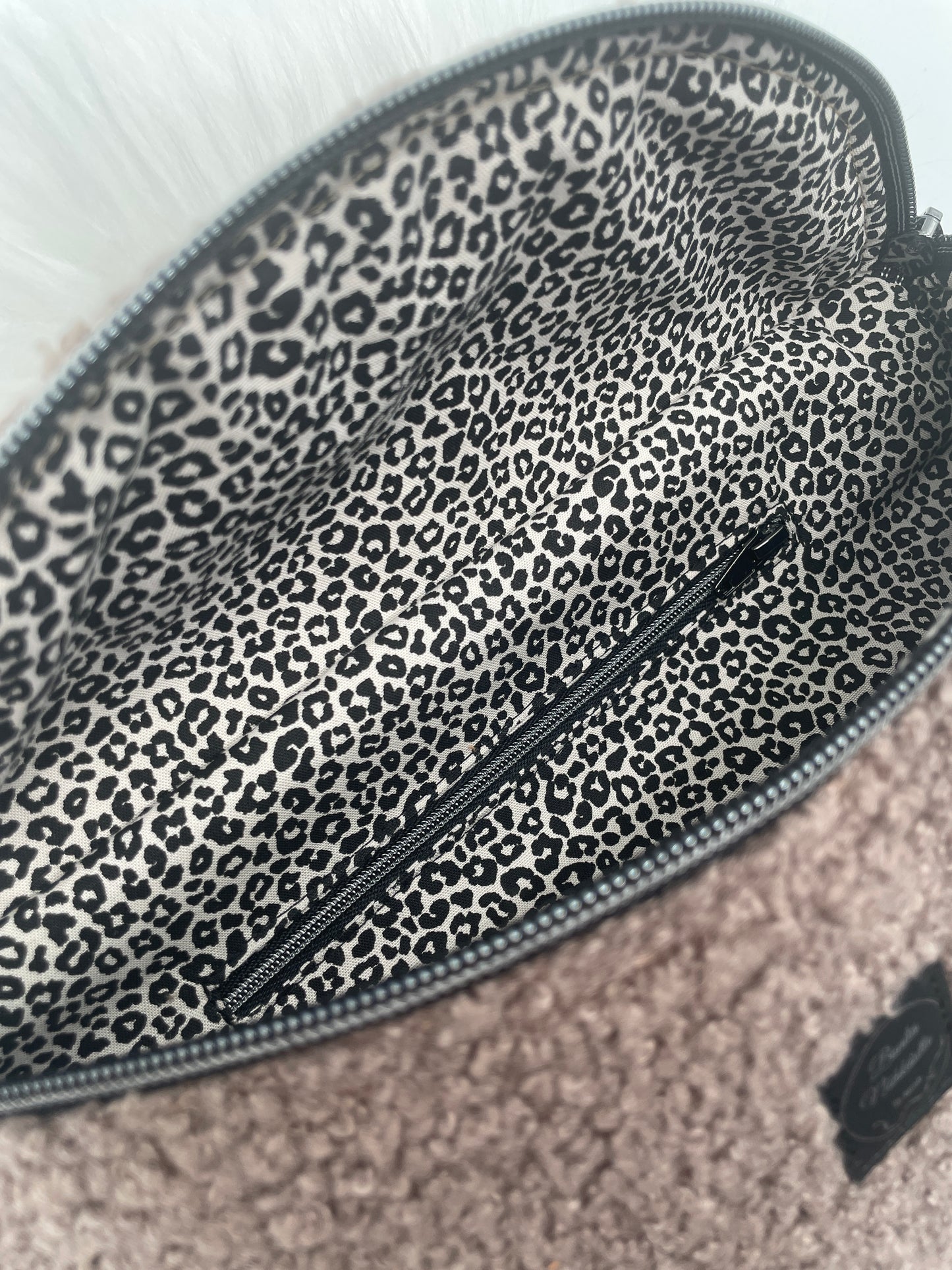 Crossbody Bag Bouclé Taupe
