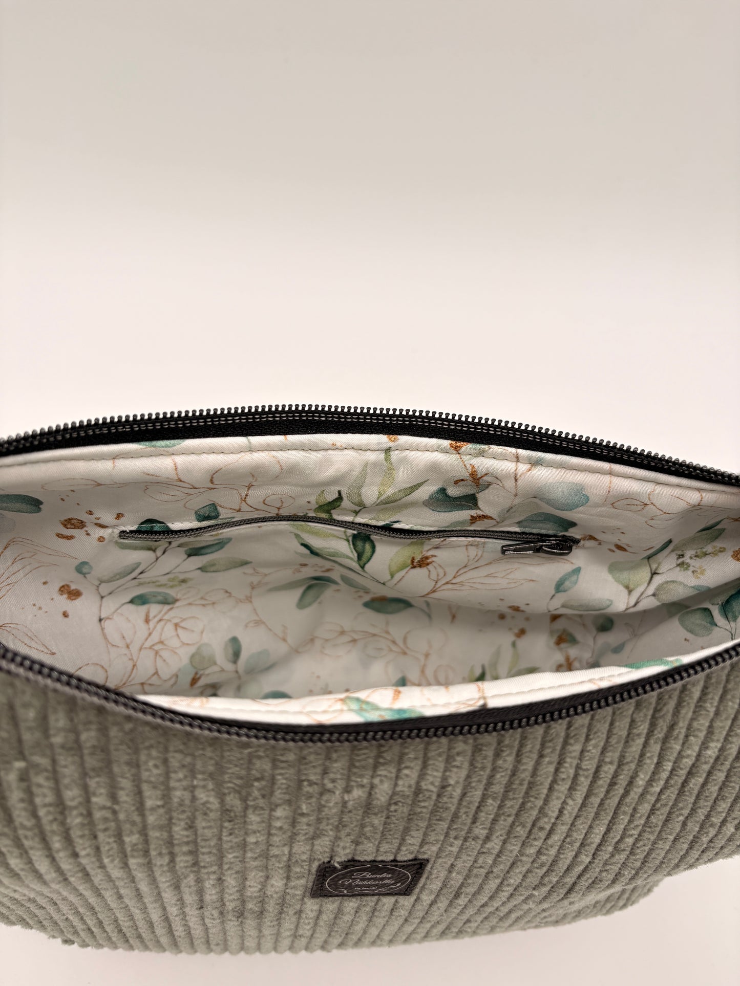 Halfmoon Bag Cord Salbei