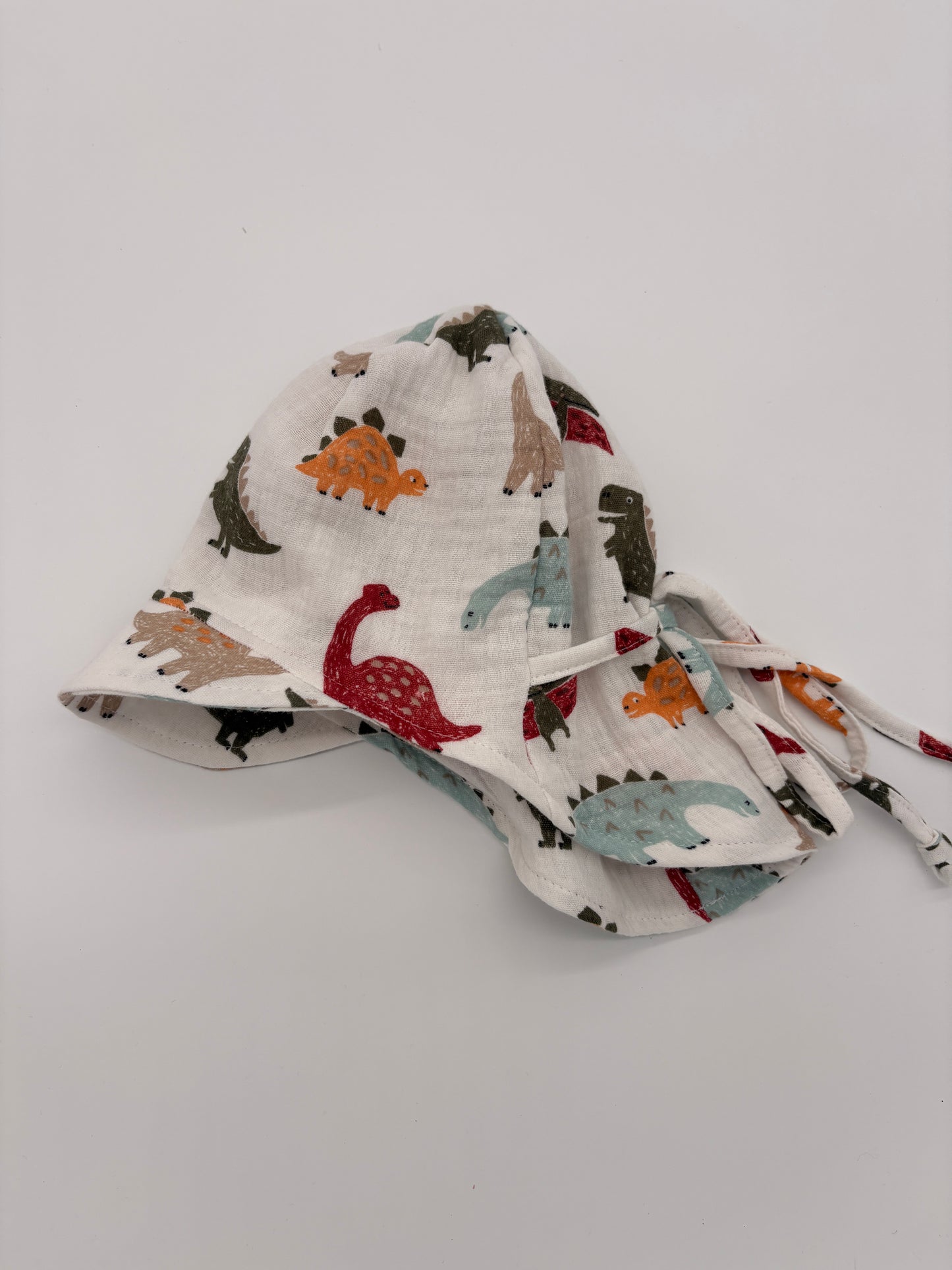 Sommermütze mit Nackenschutz Dino