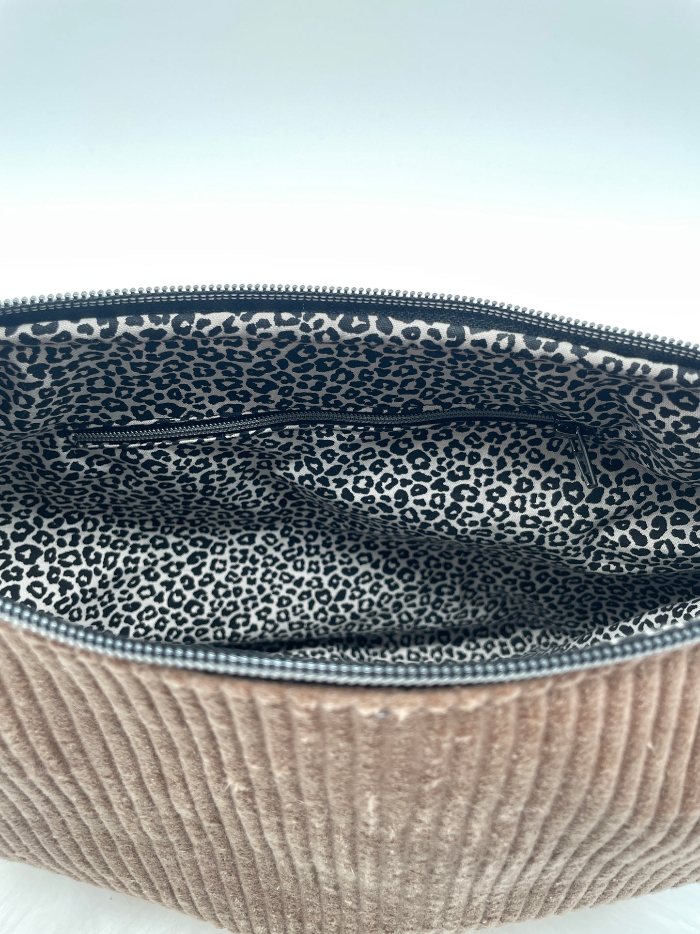 Halfmoon Bag Cord Beige