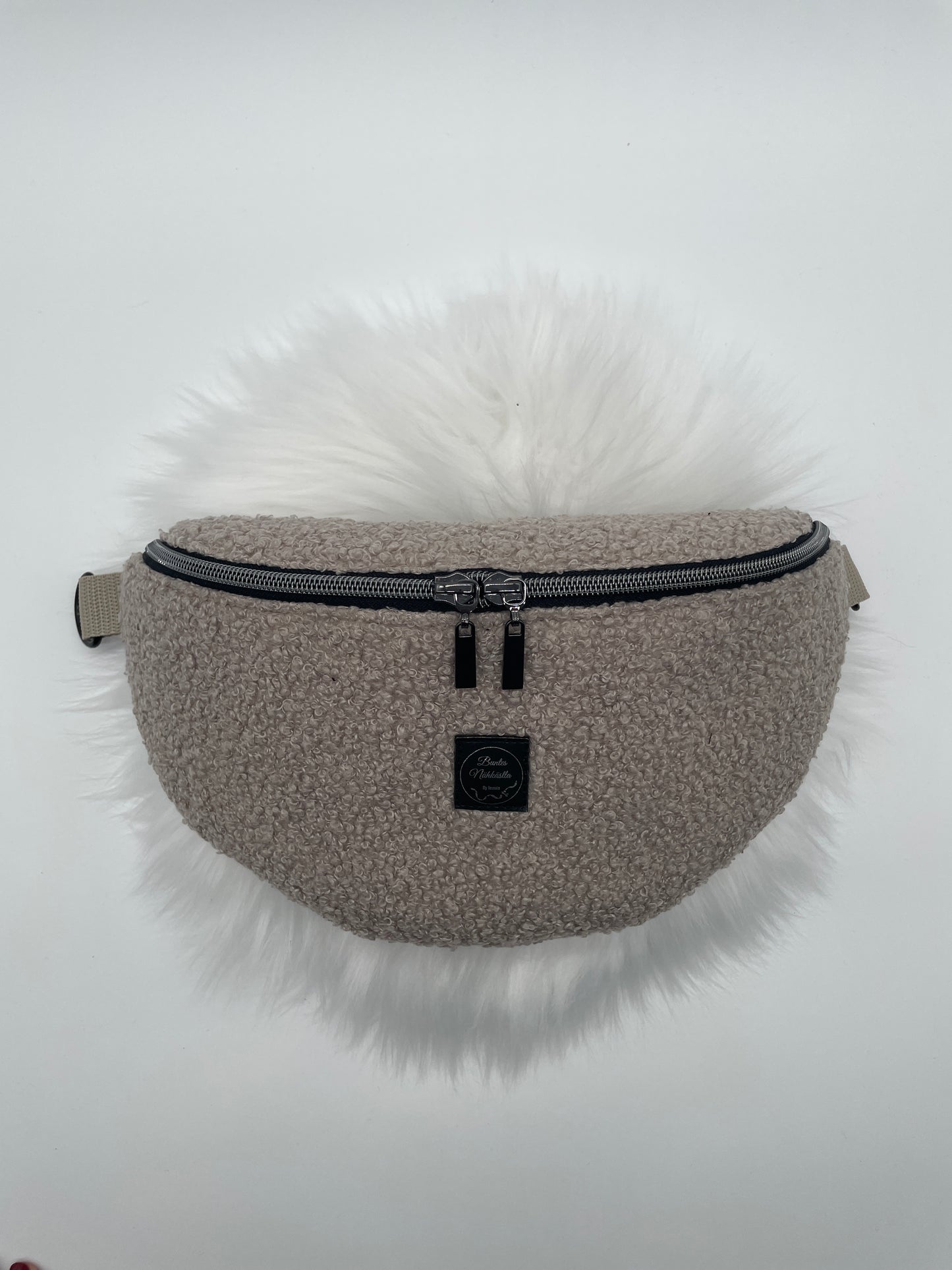 Crossbody Bag Boucle‘ Sand