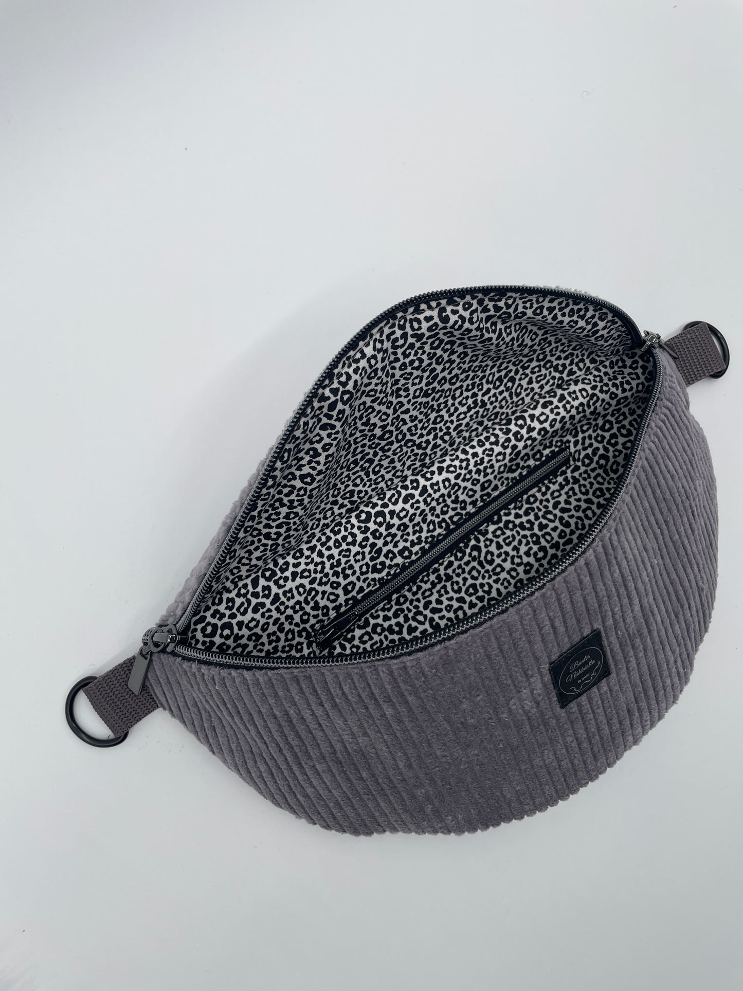 Crossbody Bag Cord Grau