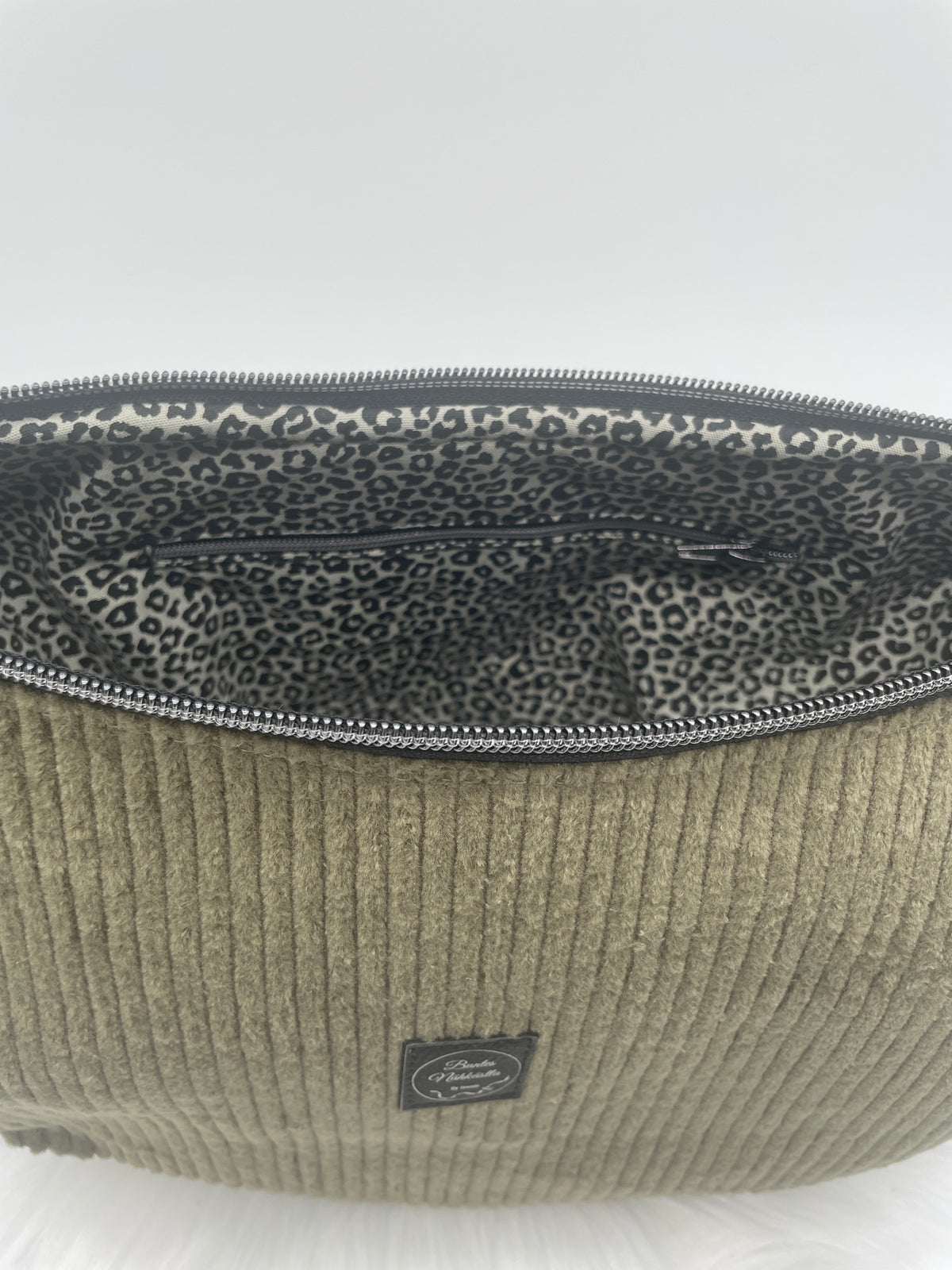 Halfmoon Bag Cord Olive
