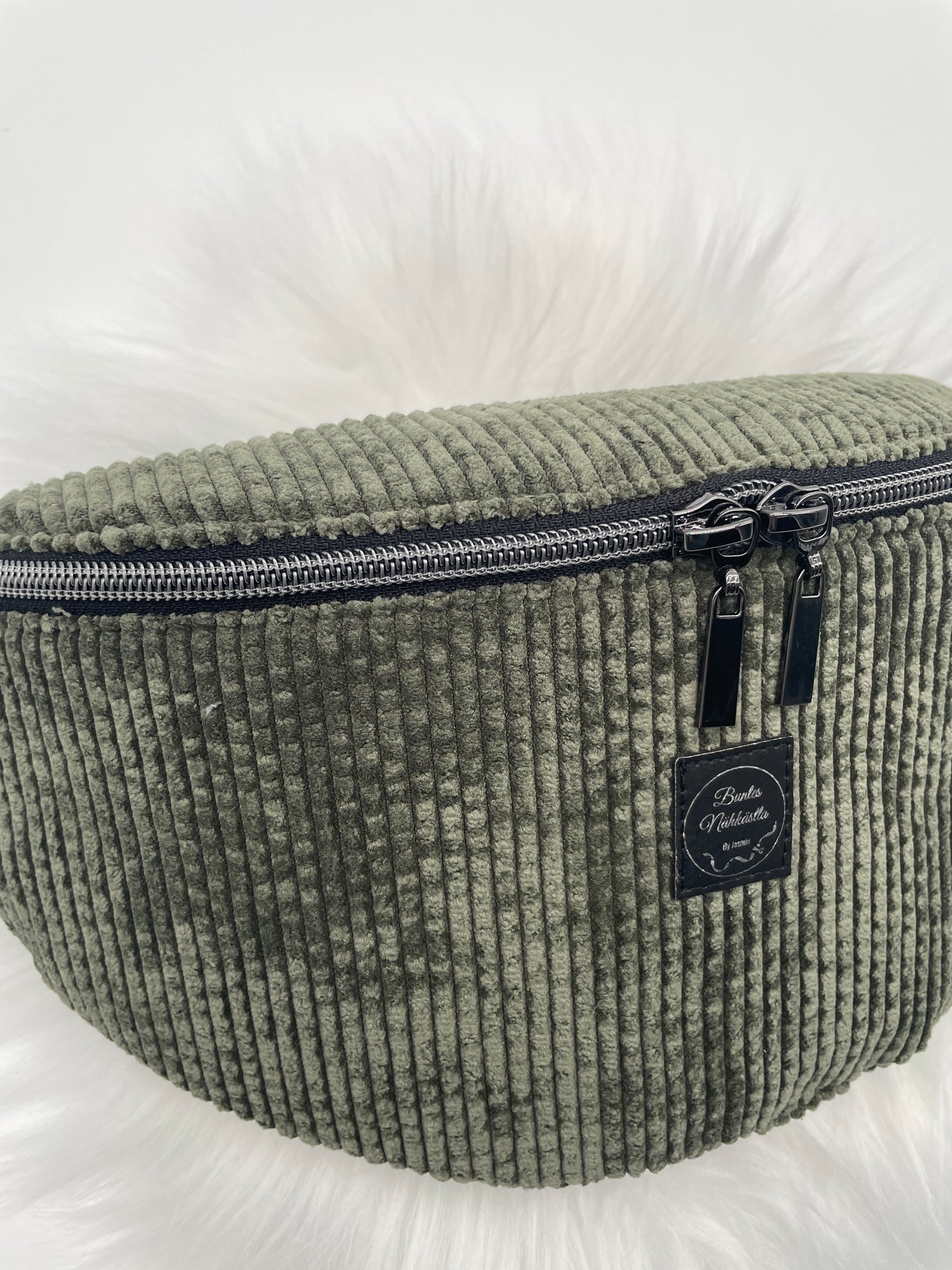 Crossbody Bag Cord Oliv