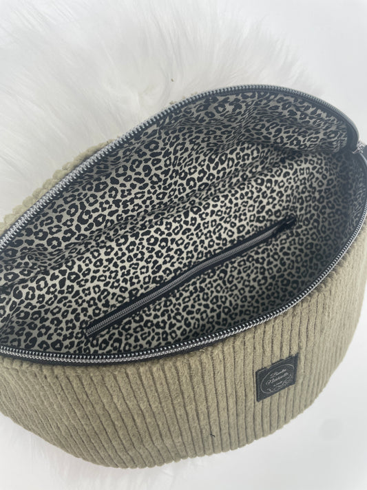 Crossbody Bag Cord Oliv