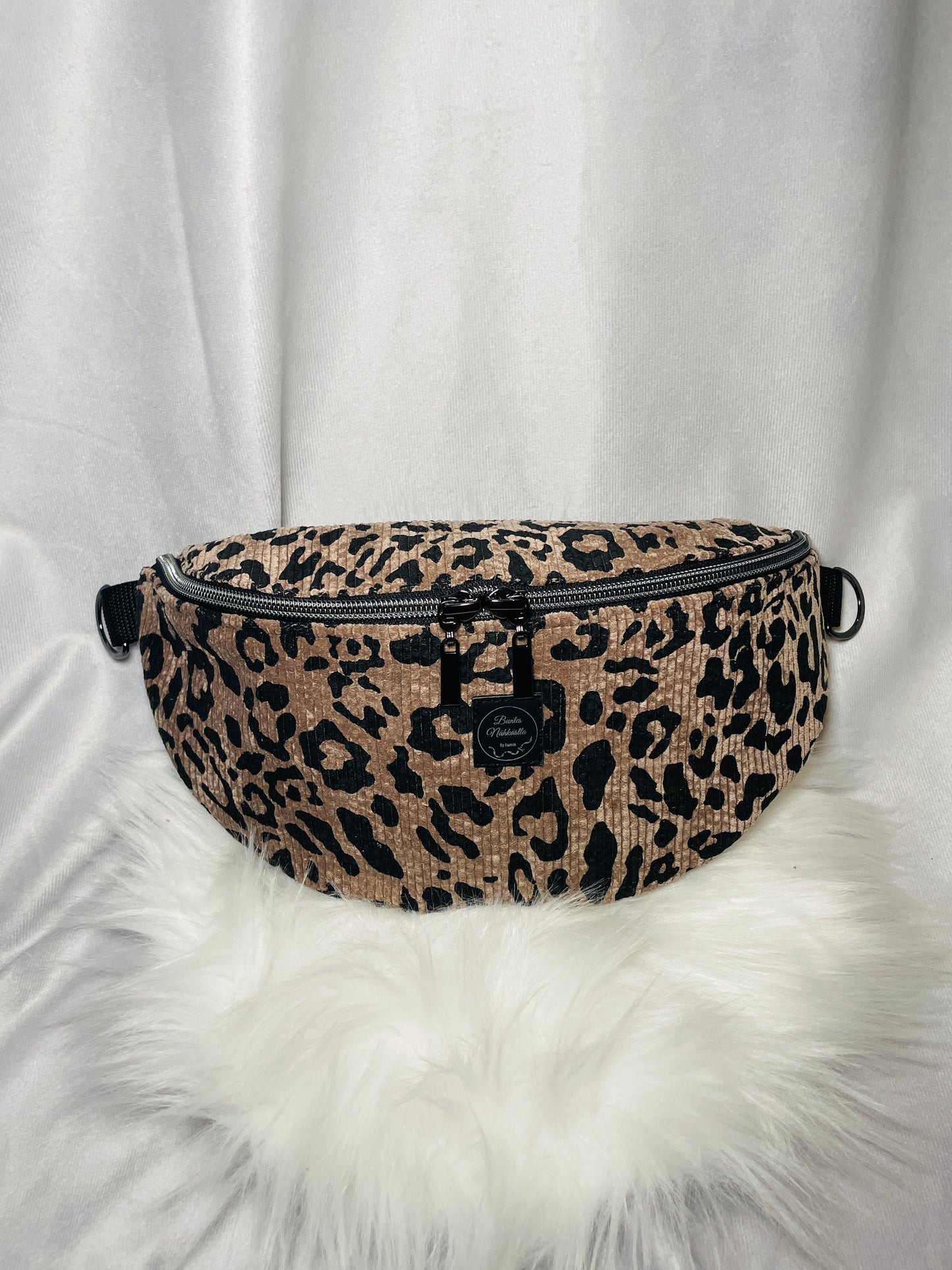 Crossbody Bag Cord Leo braun